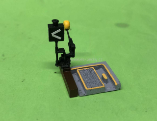 23450 Imitace výhybkového návěstidla s mechanickým přestavníkem na pravé straně
