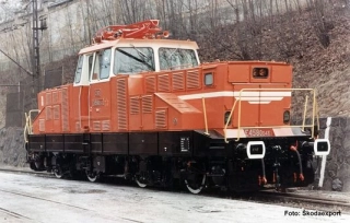 21080 Elektrická lokomotiva ČSD E 458 046